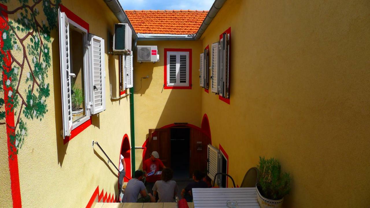 The Mellow Monkey Hostel Zadar Dış mekan fotoğraf